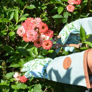 Esschert Design Gartenhandschuhe lang mit Rosendruck